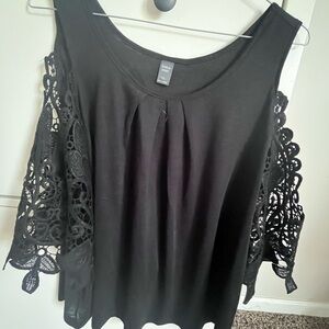 SHEIN Black Crochet Sleeve Blouse